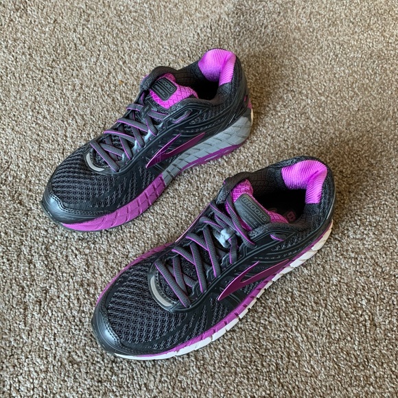 SOLD Brooks Ariel Anthracite Purple Running Shoes - Picture 7 of 8
